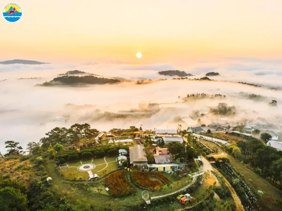 Ngày 3 - Lăng Khải Định – Lăng Minh Mạng